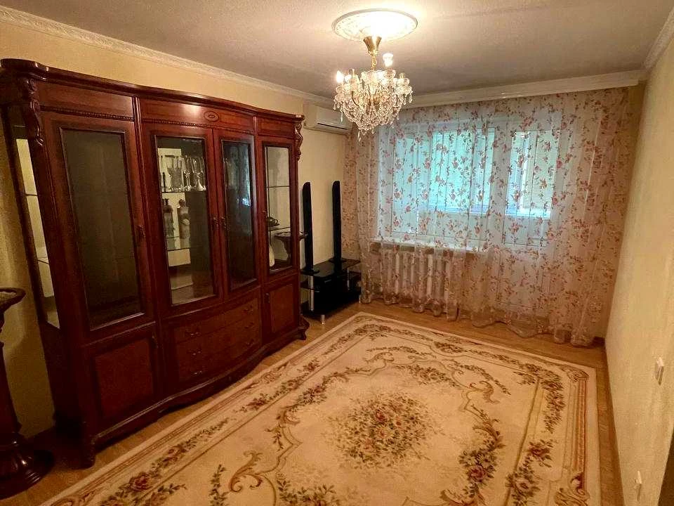 Квартира. Дніпро, Набережна Перемоги вул.