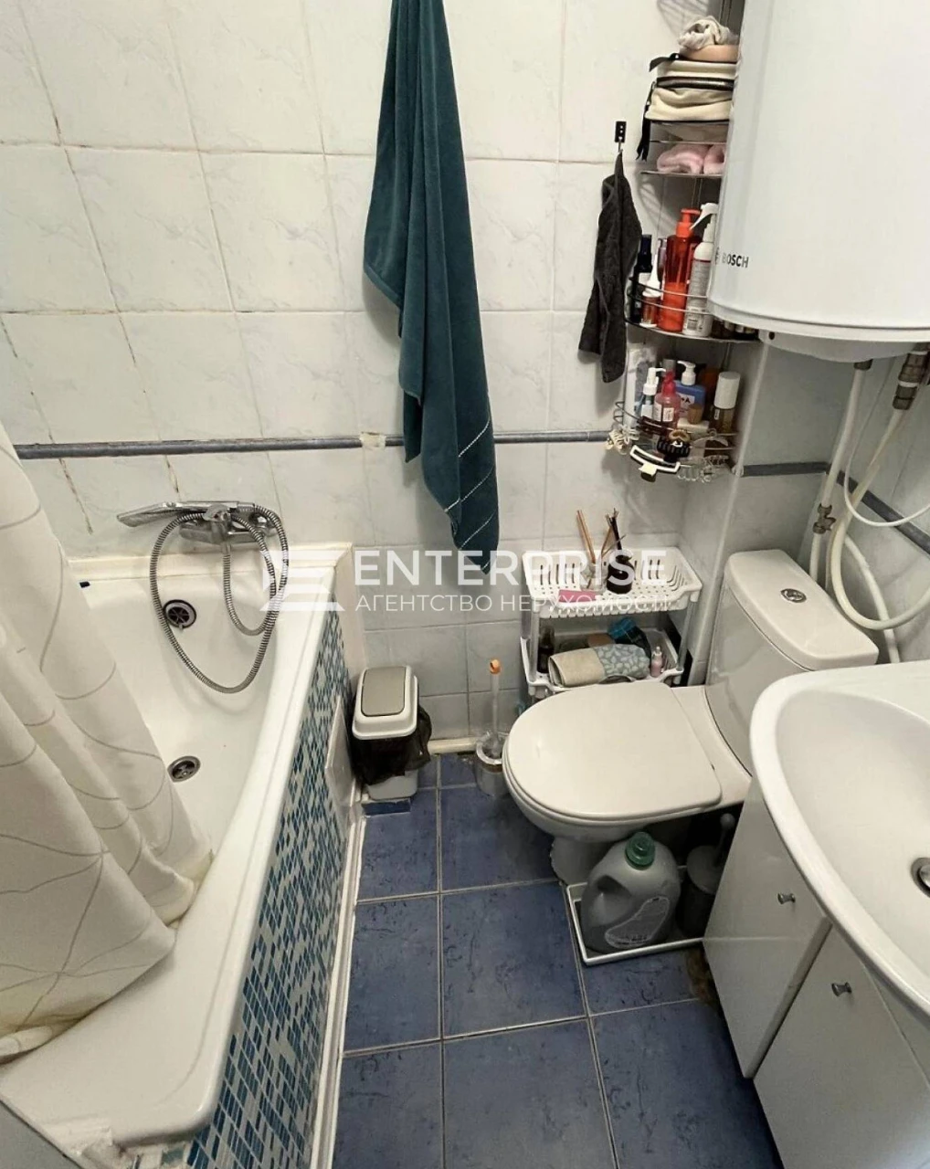 Продаж 1к квартири 32 м² на вул. Верховинна, метро Житомирсь