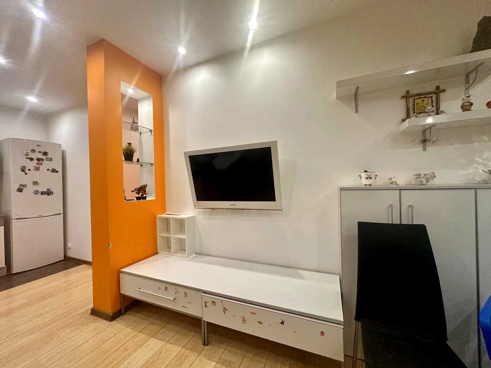 Apartment. Eugene Chikalenko Street, Odessa