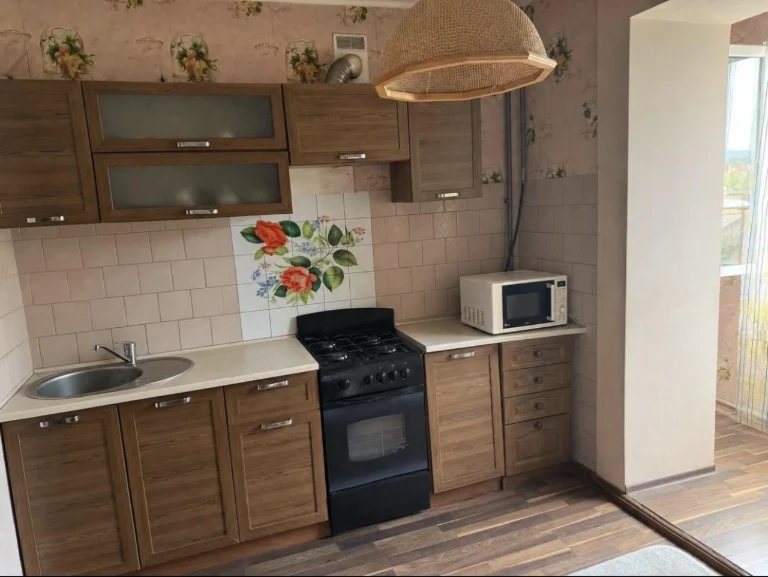 2 кімнатна квартира, в. 15 батальйону