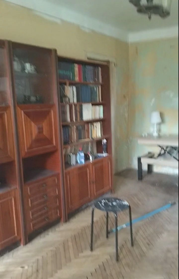 Продам 3 кімнатну квартиру без ремонту