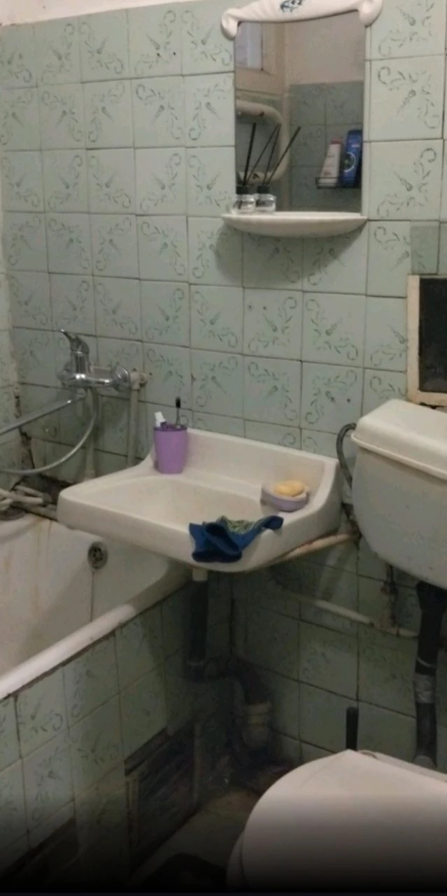 Продам 3 кімнатну квартиру без ремонту
