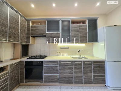 Long-Term Rental Apartment, Polya Avenue