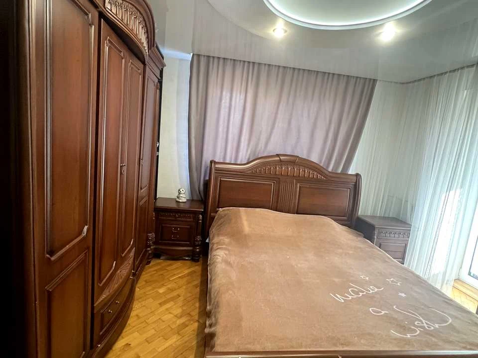 Квартира. Київ, Валерія Лобановського просп.