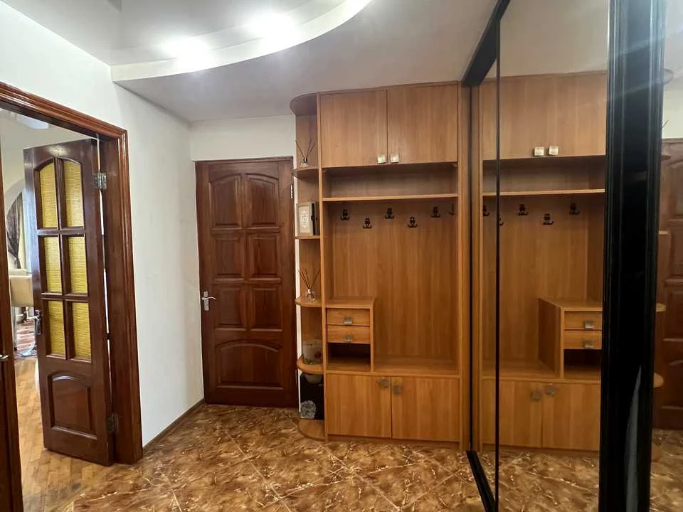 Квартира. Київ, Валерія Лобановського просп.