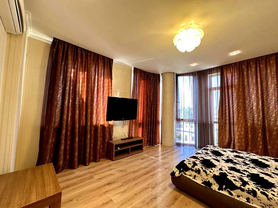 Apartment. Odessa, Marazlievskaya St.