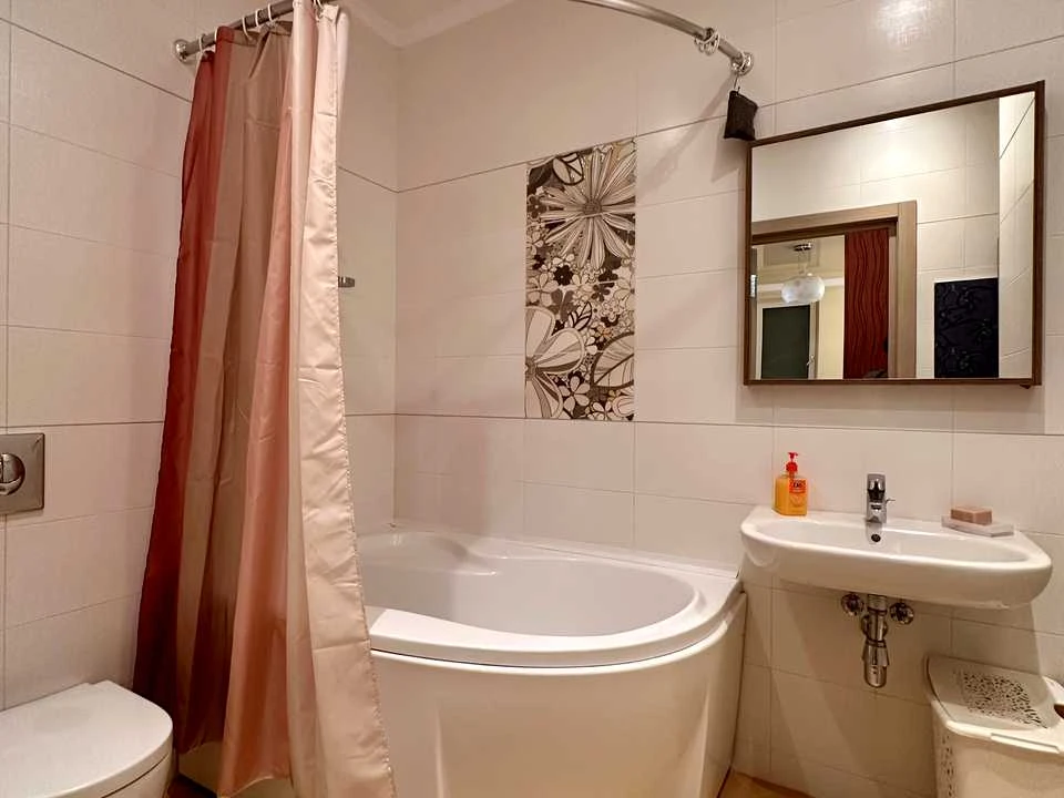 Apartment. Odessa, Marazlievskaya St.