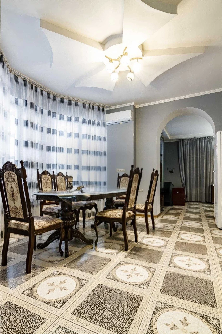 Продаж Будинку 305 м2, 10 соток землі, Троєщина, вул. Тодося