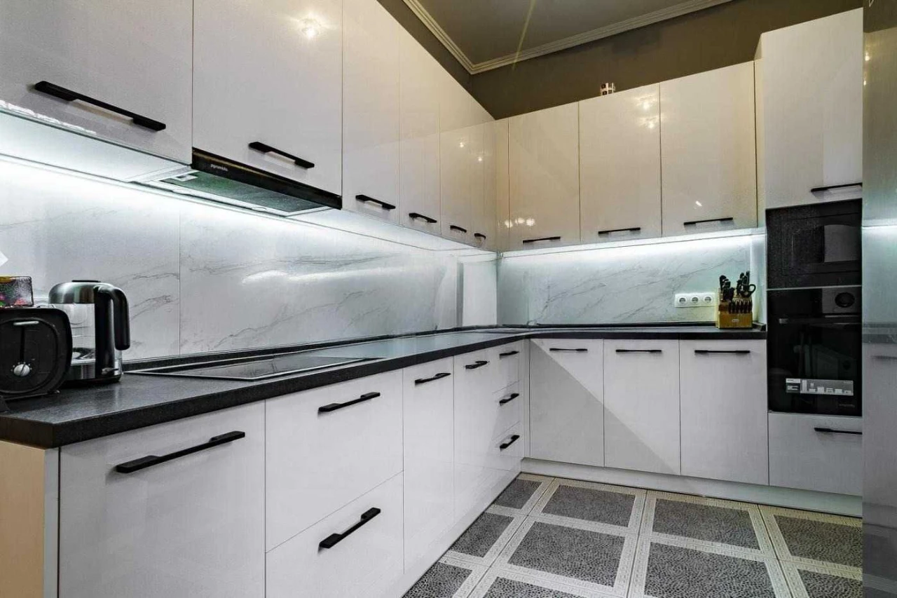 Продаж Будинку 305 м2, 10 соток землі, Троєщина, вул. Тодося