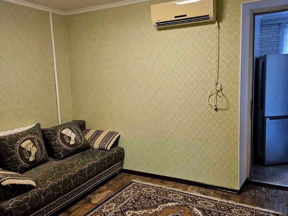 Apartment. Academician Korolyova St., Odessa