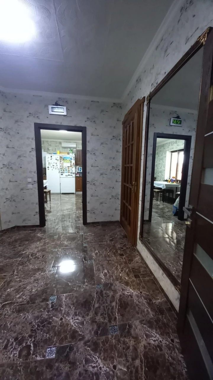 Продам капітальний будинок в районі пр Металургів