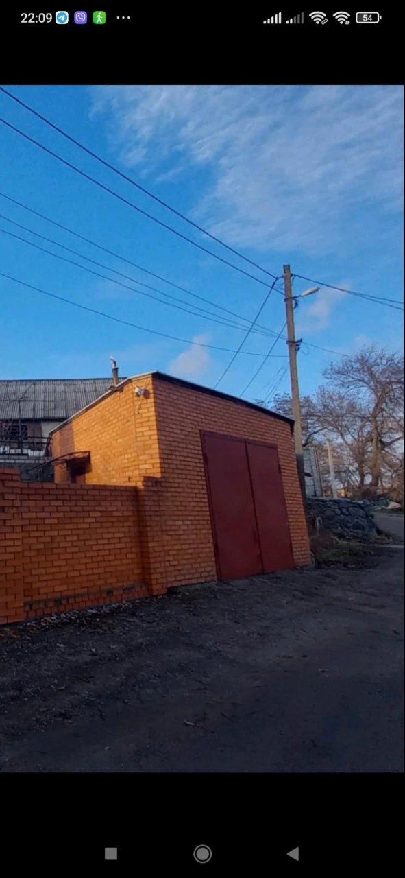 Продам капітальний будинок в районі пр Металургів