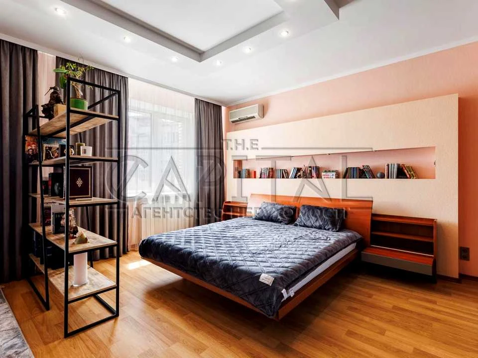 Apartment. Vladimir Iasyuka Avenue, Kyiv