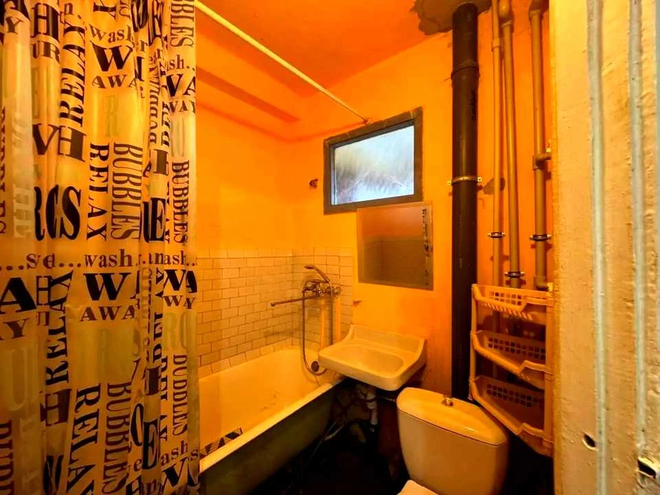 One-room apartment. Kyiv, Polkova St.
