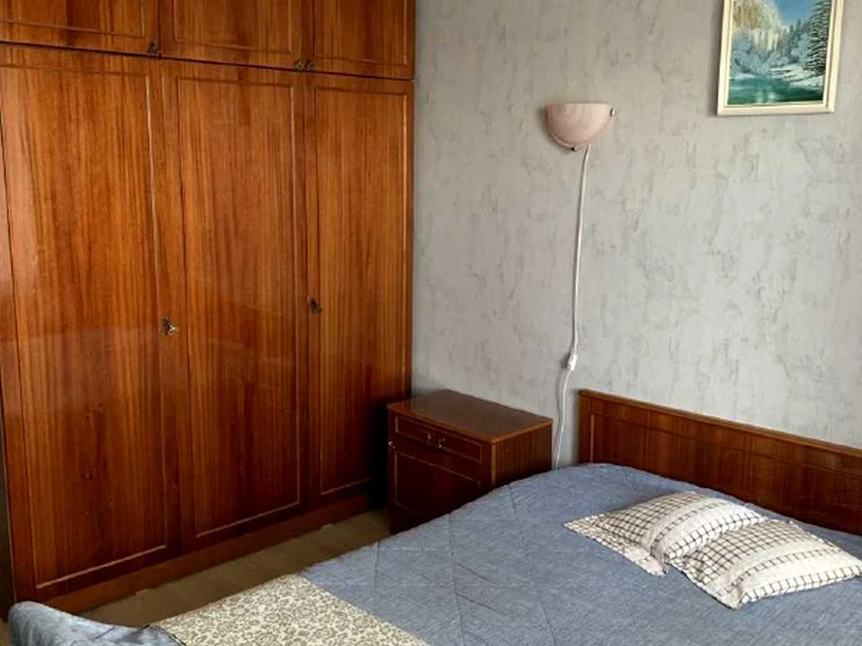 2-room apartment. Kyiv, Akademika Bulakhovskogo St.