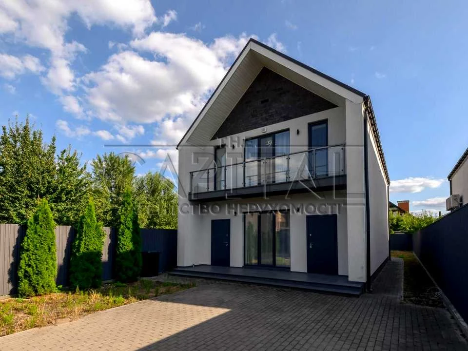 House. Kyiv, Berezova St.