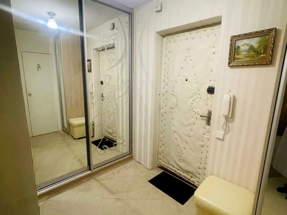 Apartment. Kyiv, Masherobud'vna St.