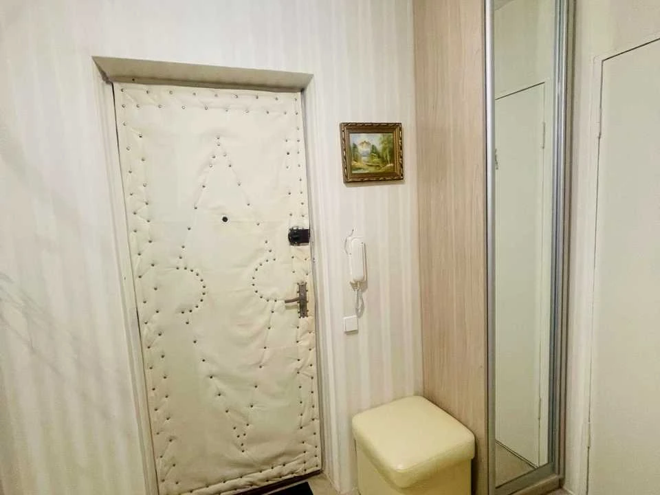 Apartment. Kyiv, Masherobud'vna St.