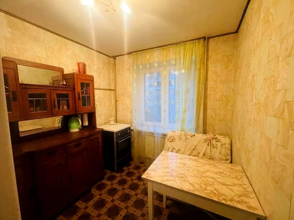 Apartment. Kyiv, Masherobud'vna St.