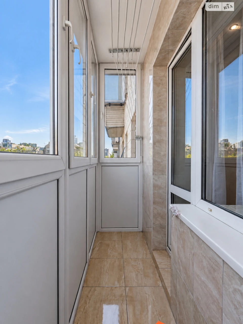 Sale of Apartment in Holosiiv