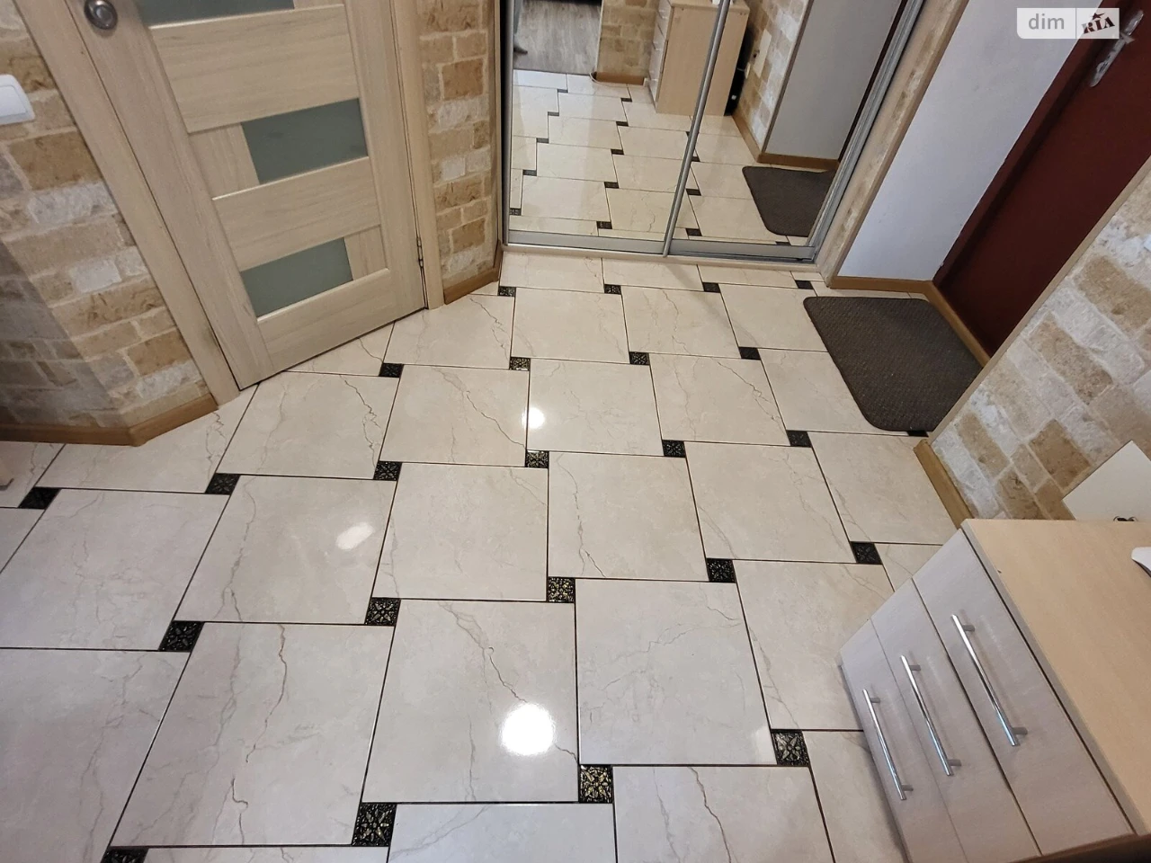 Apartment for Sale, Podillya