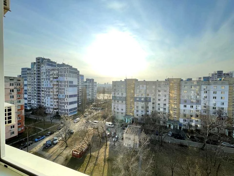 Квартира. Київ, Йорданська вул.