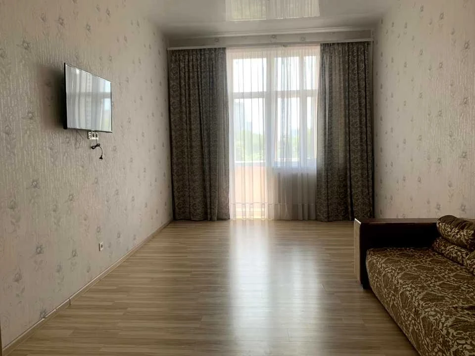 Квартира. Київ, Ревуцького вул.