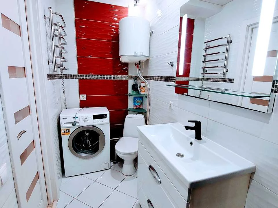 Apartment. Kyiv, Berezaysky Prospect.