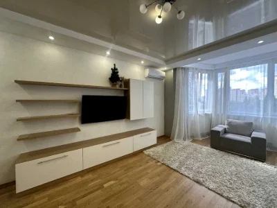 Apartment. Julia Zdanovska St., Kyiv