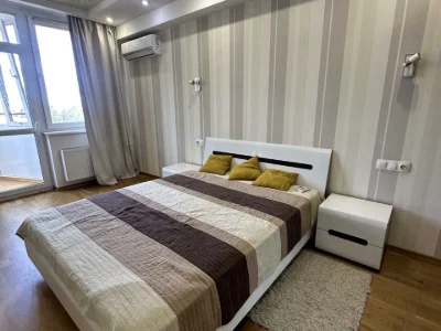 Apartment. Julia Zdanovska St., Kyiv