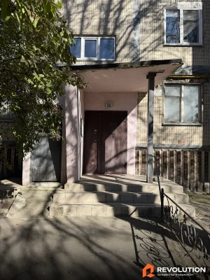 Sale of Apartment in Solomyansky
