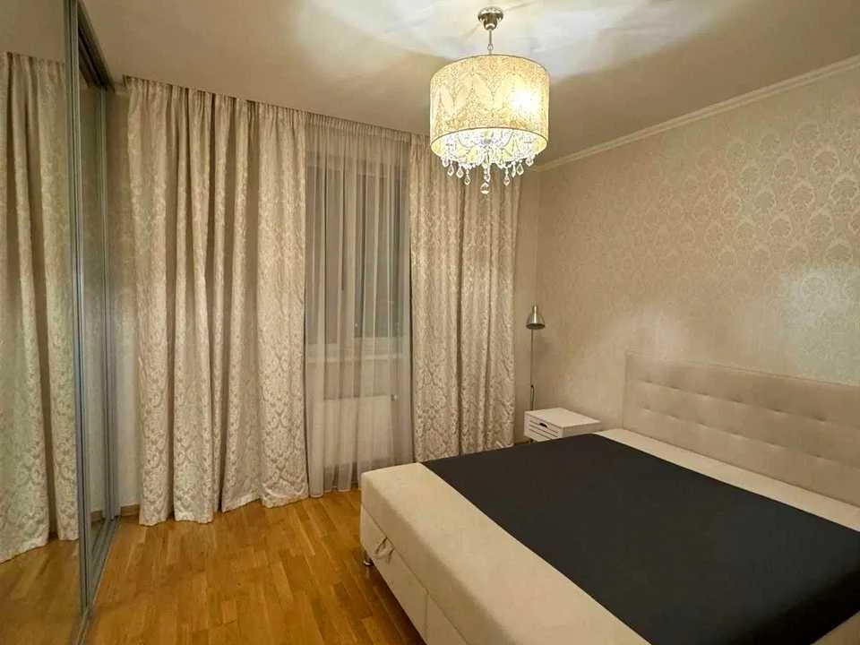 Квартира. Київ, Богданівський пров.
