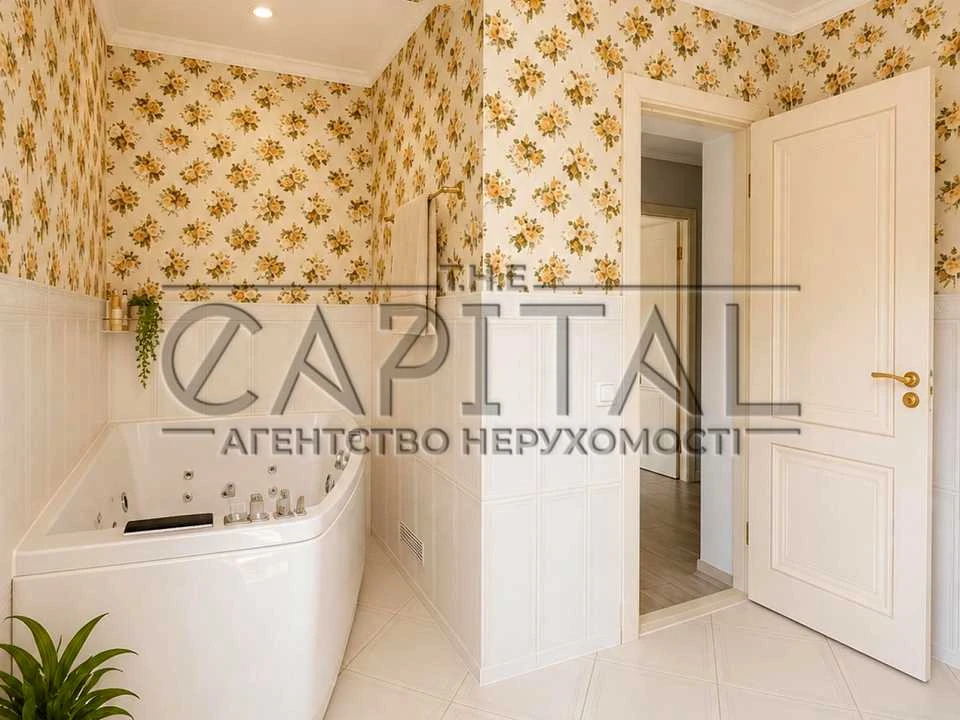 Дом. Киев, Садова