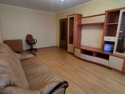 Apartment. Dnipro, Dobrovolivc's Street.