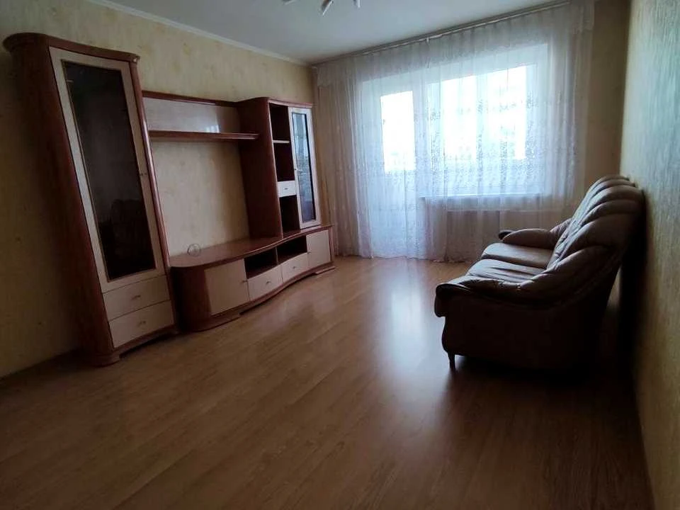 Apartment. Dnipro, Dobrovolivc's Street.