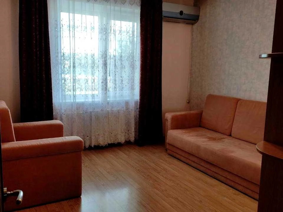 Apartment. Dnipro, Dobrovolivc's Street.