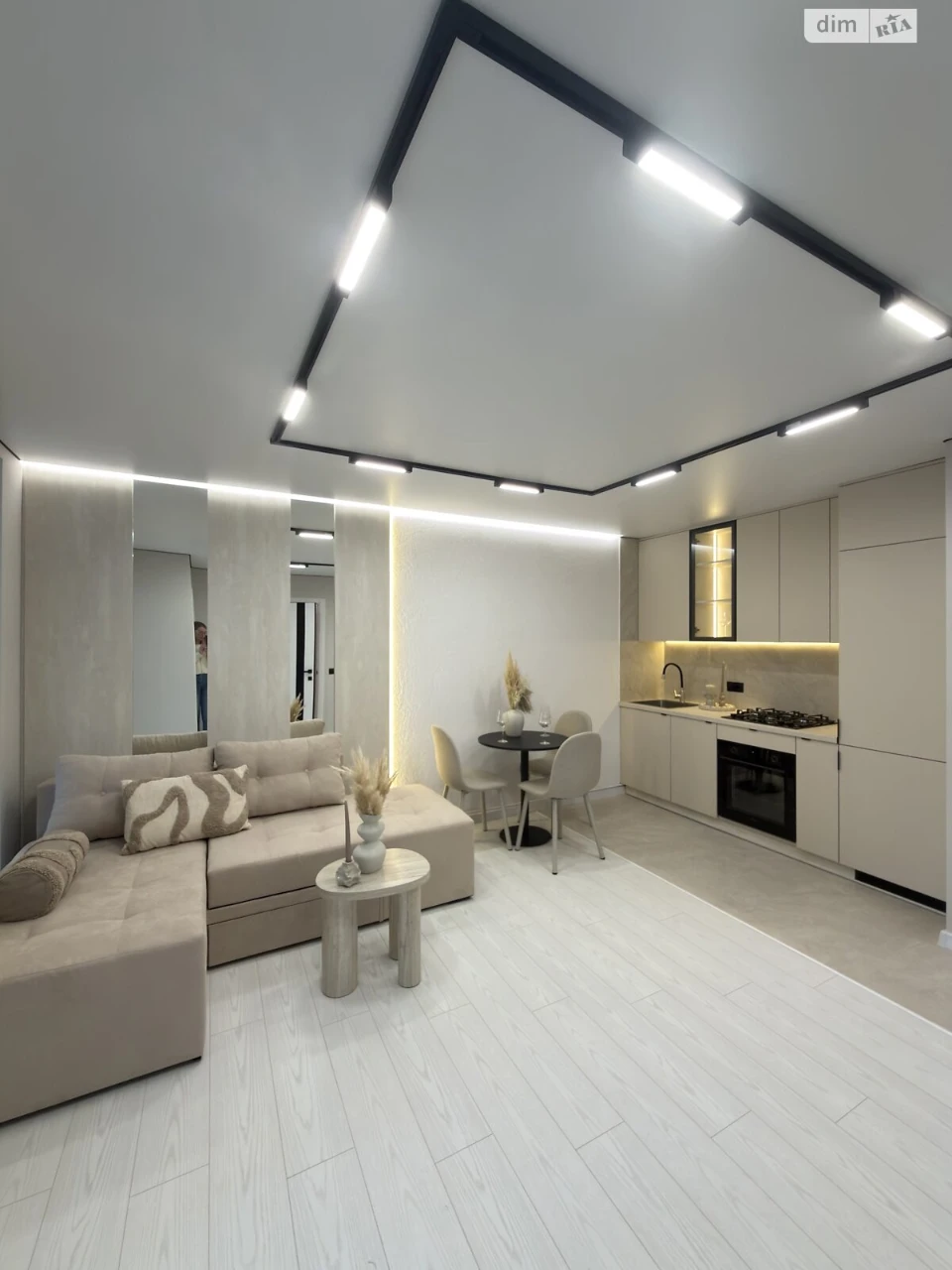Sale of Apartment in Old Park