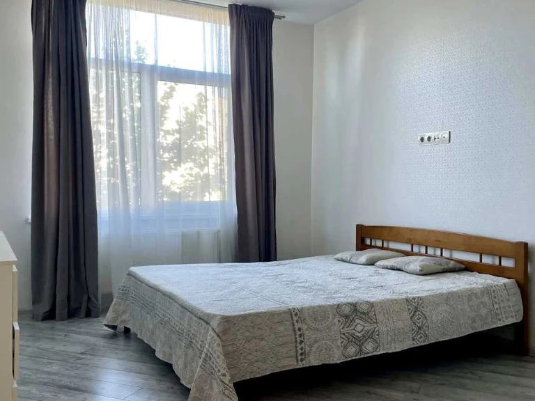 Квартира. Київ, Юнацька вул.