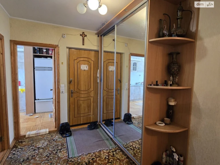 Apartment for Sale in Slov'yanka