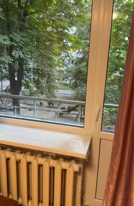 Продам 1-комнатную квартиру на Суворова, Титова.