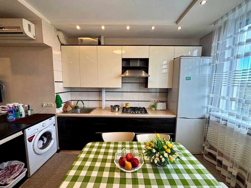Apartment. Maidan of the Heavenly Hundred, Kharkiv.