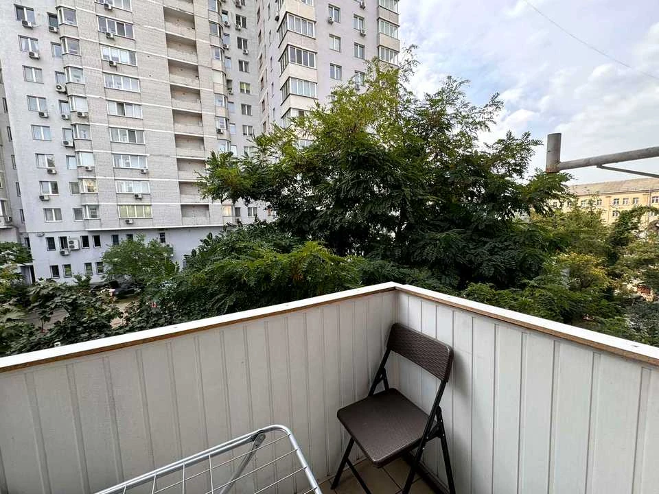 Квартира. Київ, Василя Тютюнника вул.