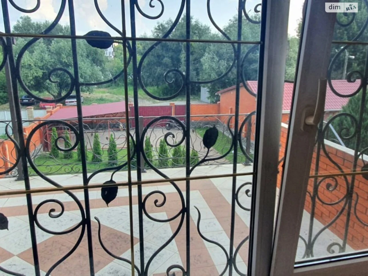 Long-Term Rent House Center
