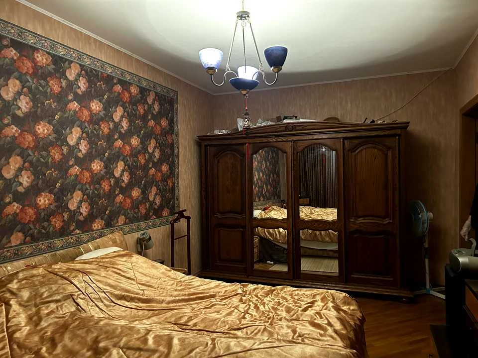 Квартира. Київ, вулиця Бориса Гмирі
