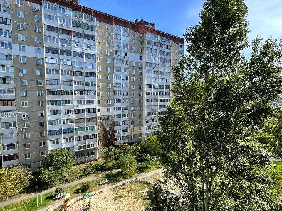 Apartment. Kyiv, Myloslavska St.