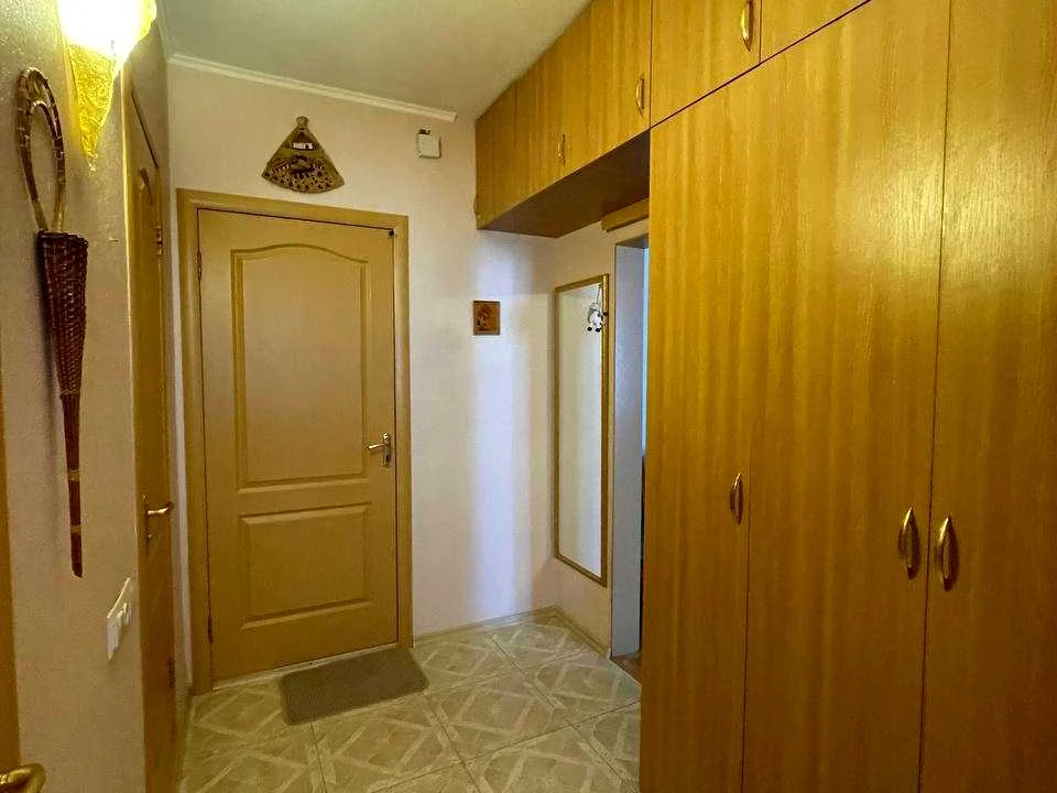 Apartment. Kyiv, Myloslavska St.