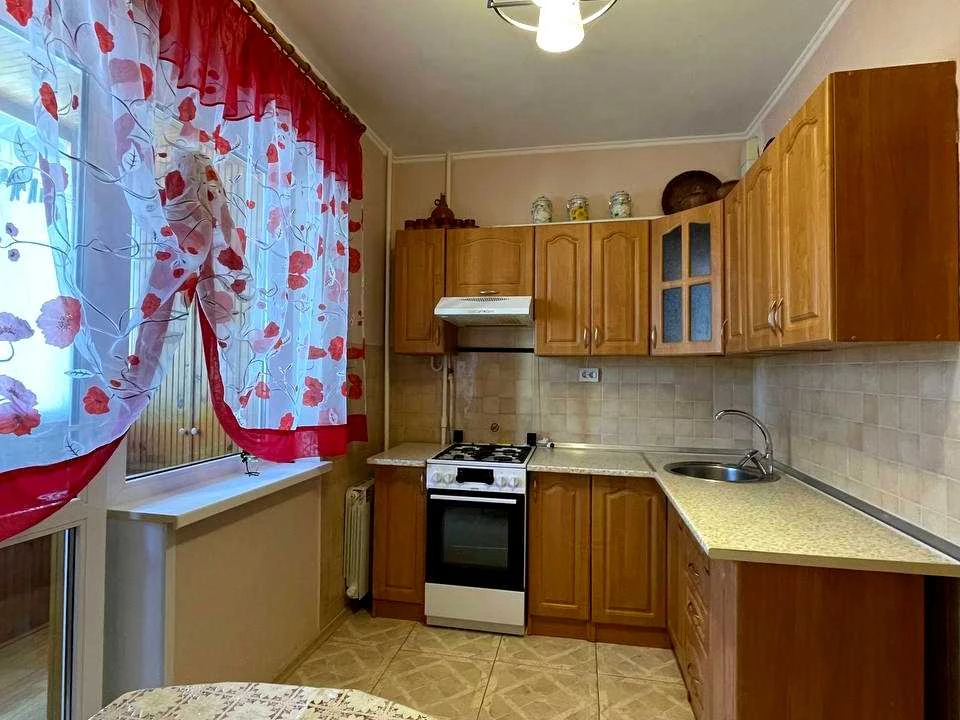 Apartment. Kyiv, Myloslavska St.