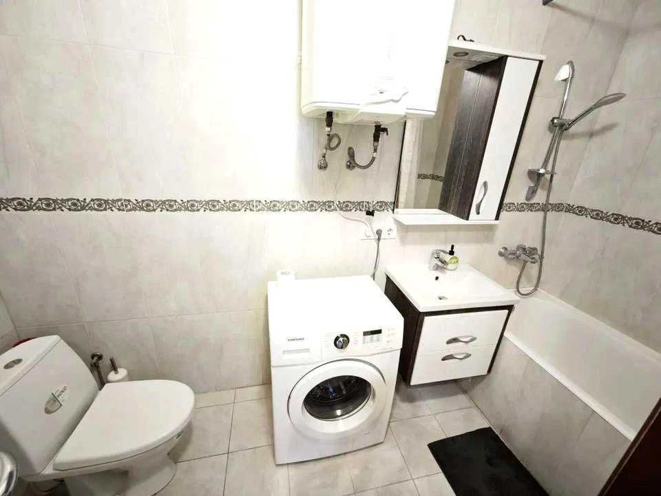 Apartment. Kyiv, Vasylia Tutyunikha St.