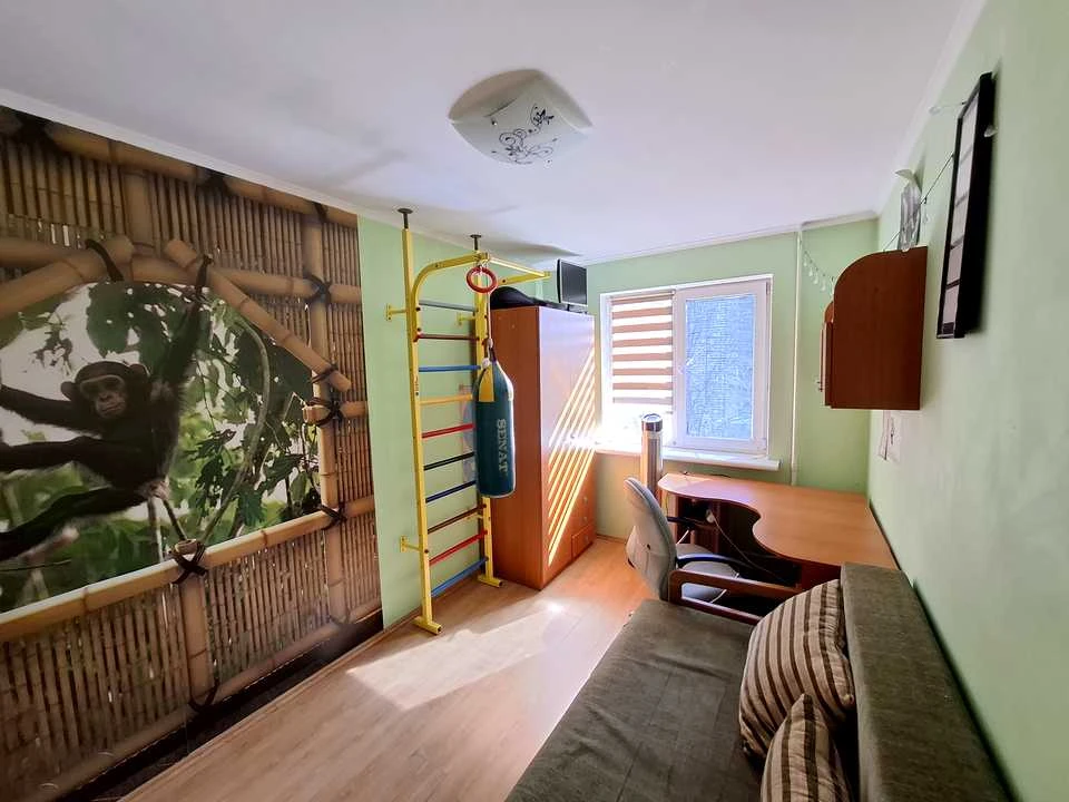Apartment. Kyiv, Metrobudivska St.