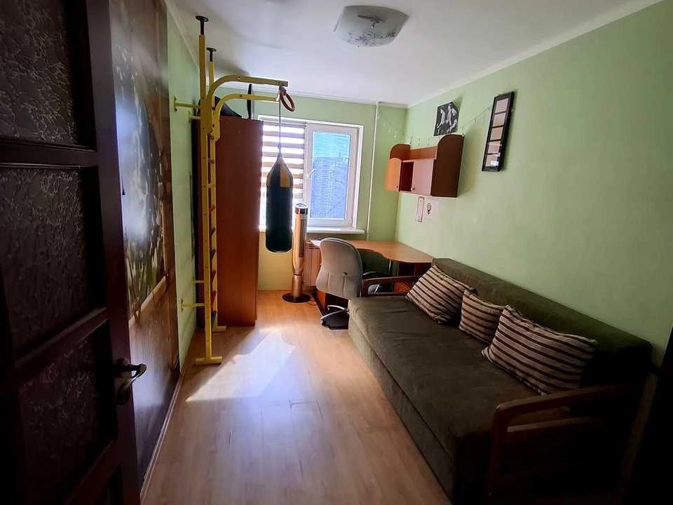 Apartment. Kyiv, Metrobudivska St.